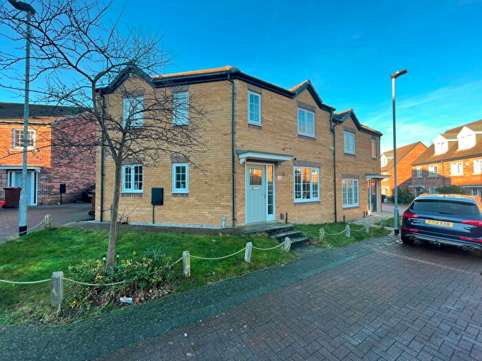 3 Bedroom Semi-Detached House For Sale In Windmill Close, Barnsley, S70