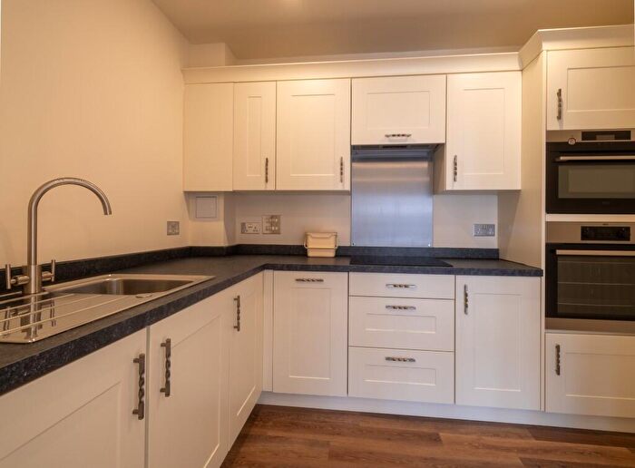 1 Bedroom Retirement Property For Sale In The Grange, Ledian Gardens, Kings Square, Maidstone, Kent, ME17