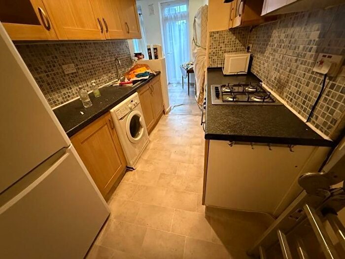 2 Bedroom Flat To Rent In Beatrice Avenue, Wembley, London, HA9