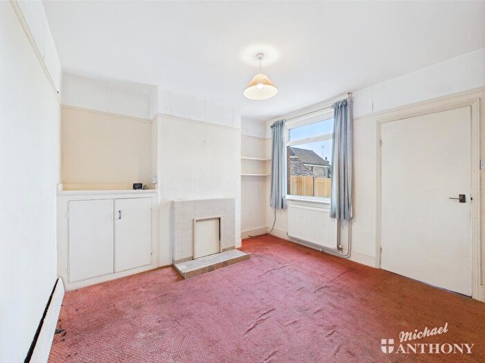2 Bedroom Terraced House For Sale In High Street South, Stewkley, Leighton Buzzard, LU7