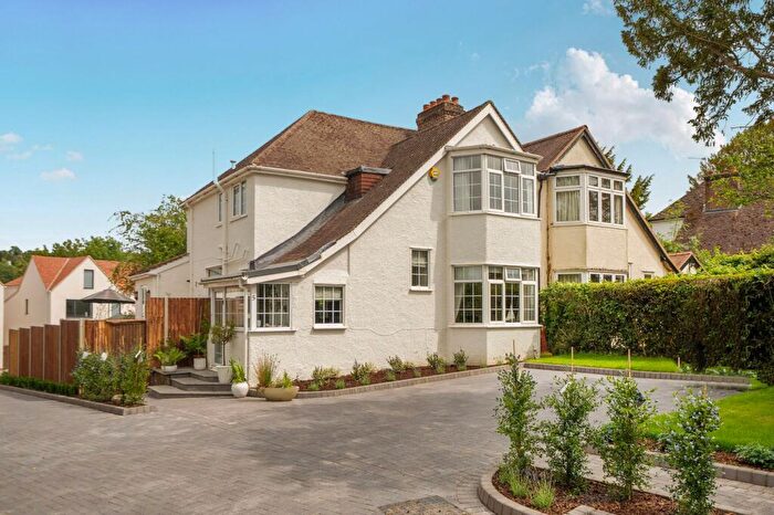 3 Bedroom Semi-Detached House For Sale In Hartley Old Road, Purley, CR8