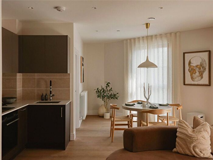 2 Bedroom Apartment For Sale In The Langdon, Byron Street, London, E14