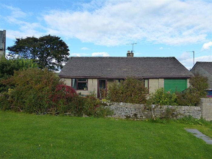 2 Bedroom Bungalow To Rent In Church Lane, Litton, Buxton, SK17