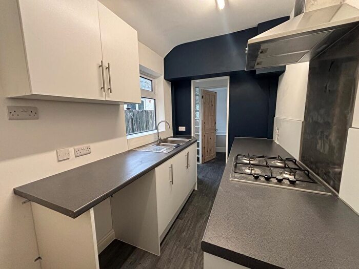 2 Bedroom House To Rent In Gladys Road, Smethwick, B67