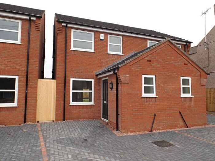 2 Bedroom House To Rent In Albert Street, Stanton Hill, NG17