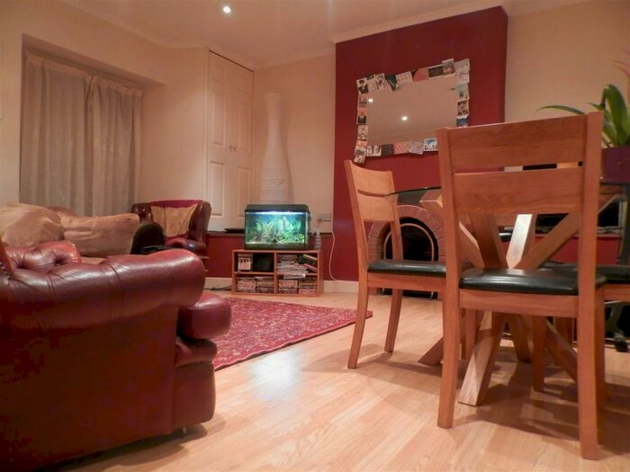 1 Bedroom Flat To Rent In Sydenham Road Cotham Bristol, BS6