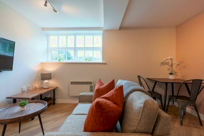 2 Bedroom Flat To Rent In (&#;pppw) Shiners Yard, Jesmond Road, Newcastle Upon Tyne, NE2