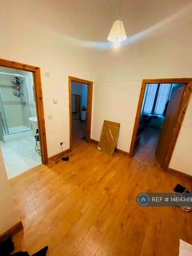 3 Bedroom Flat To Rent In Brighton And Hove, Brighton And Hove, BN2