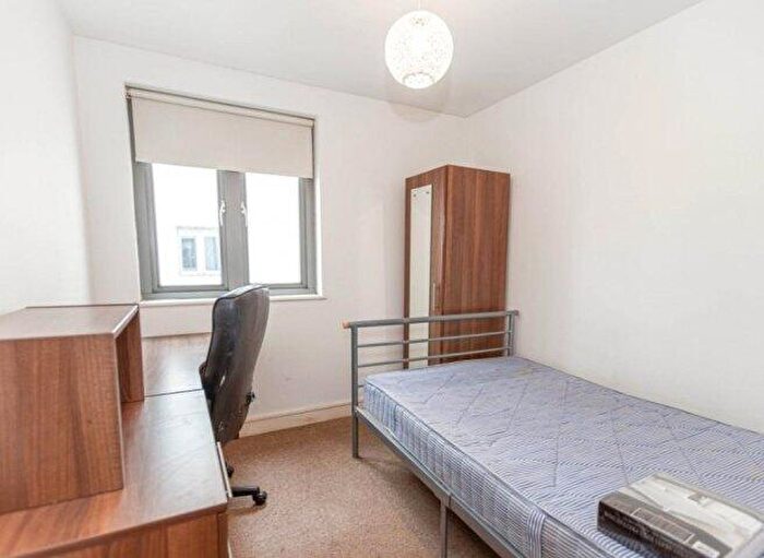 4 Bedroom Flat To Rent In Station Road, BS6