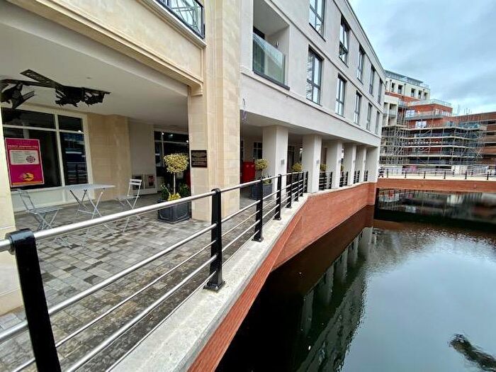 2 Bedroom Apartment To Rent In The Colonnade, Maidenhead, SL6