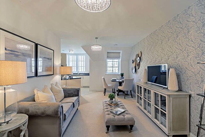 2 Bedroom Flat To Rent In Fosseway, Stow On The Wold, Cheltenham, GL54