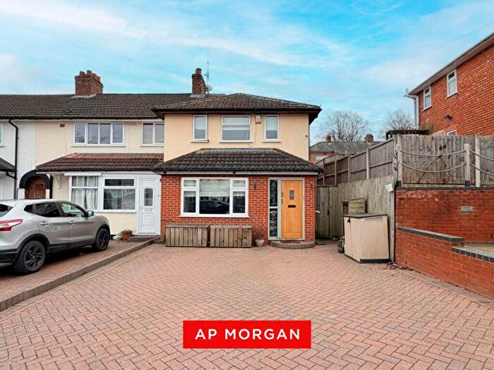 3 Bedroom End Of Terrace House For Sale In Riley Road, Birmingham, West Midlands, B14