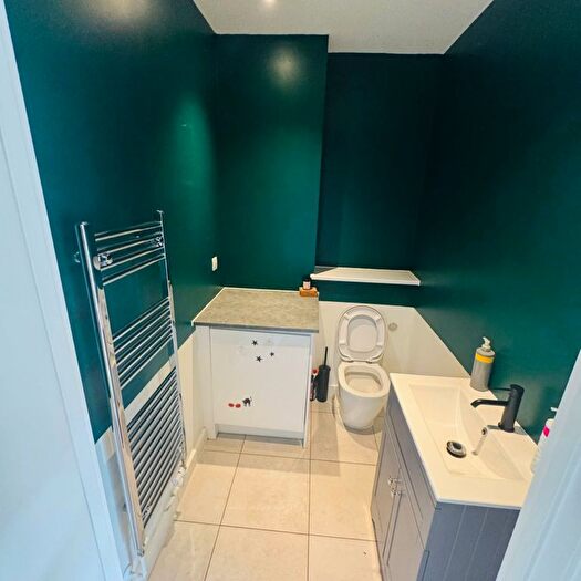 4 Bedroom Terraced House For Sale In Isambard Road, UB2