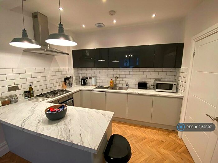 2 Bedroom Flat To Rent In The Loan, South Queensferry, EH30