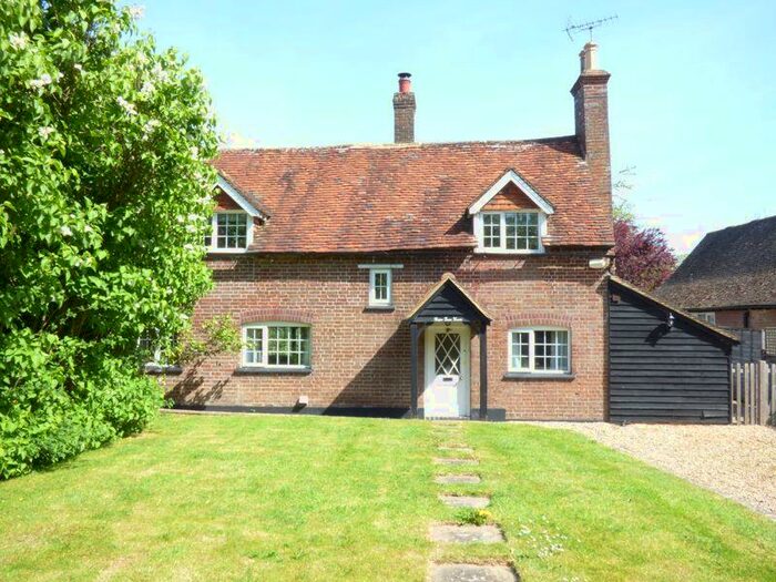 3 Bedroom Character Property To Rent In The Lee, Great Missenden, HP16