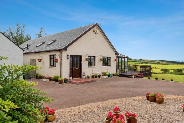3 Bedroom Detached House For Sale In Craigend Road, Auldhouse, South Lanarkshire, G75