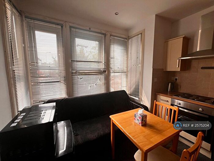 1 Bedroom Flat To Rent In Reading, Reading, RG30