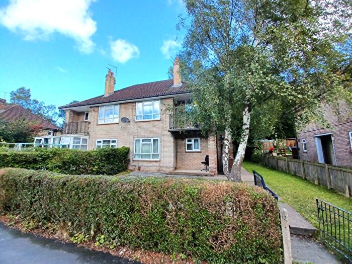 1 Bedroom Flat To Rent In Lingfield Drive, Leeds, West Yorkshire, LS17