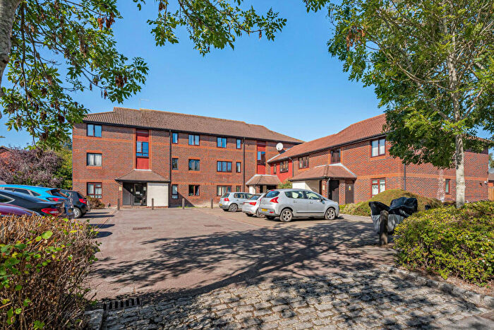 Studio For Sale In Linacre Close, Didcot, OX11