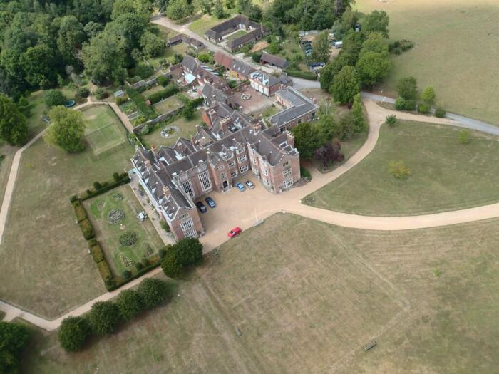 1 Bedroom Flat To Rent In New Way Lane Hurstpierpoint, BN6