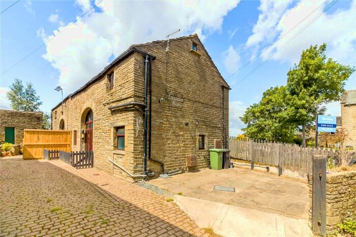 3 Bedroom Semi-Detached House For Sale In The Village, Thurstonland, Huddersfield, HD4