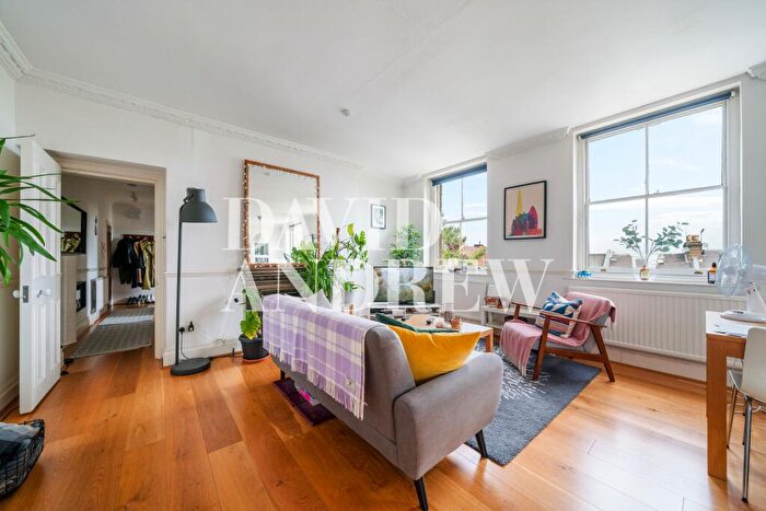 2 Bedroom Flat To Rent In Aubert Park, London, N5