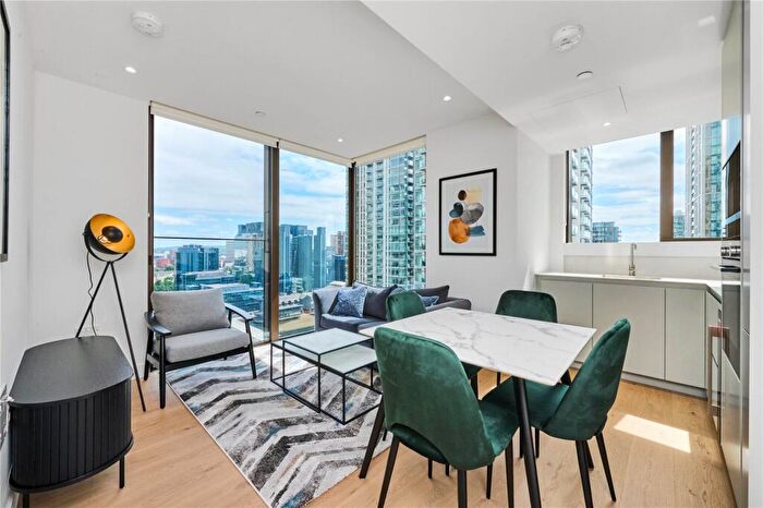 2 Bedroom Apartment To Rent In Harcourt Tower, Marsh Wall, London, E14