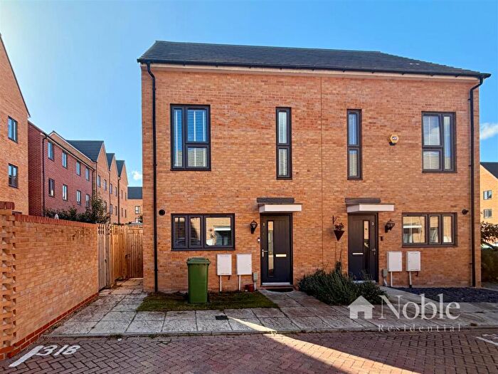 2 Bedroom Semi-Detached House For Sale In Montague Street, Rainham, RM13