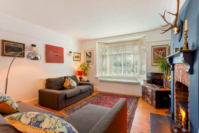 3 Bedroom Semi-Detached House To Rent In St. Keyna Avenue Hove, BN3