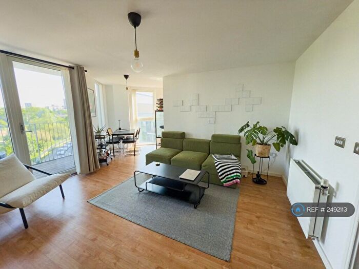 2 Bedroom Flat To Rent In Butterfly Court, London, NW9