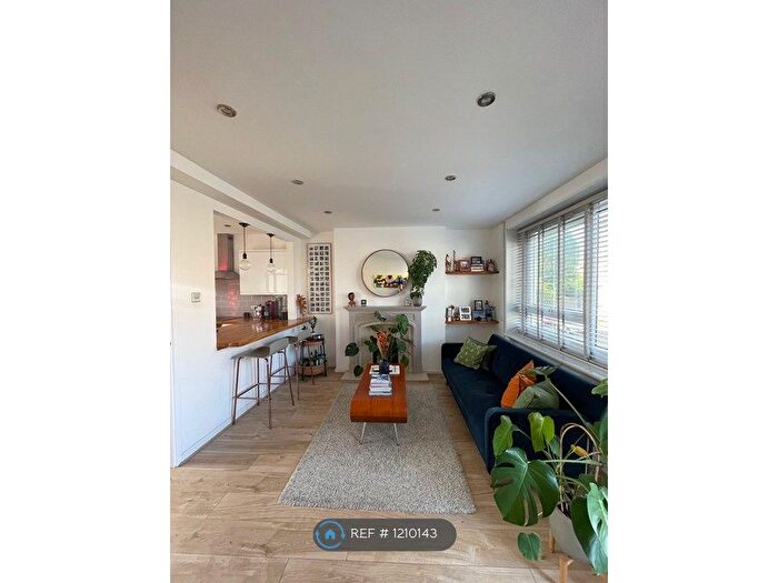 1 Bedroom Flat To Rent In Tulse Hill, London, SW2