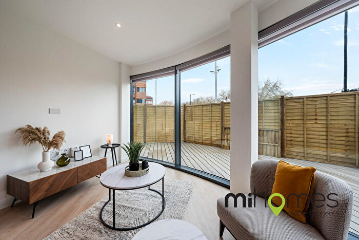 1 Bedroom Apartment To Rent In Chesterfield House, Slough, SL1