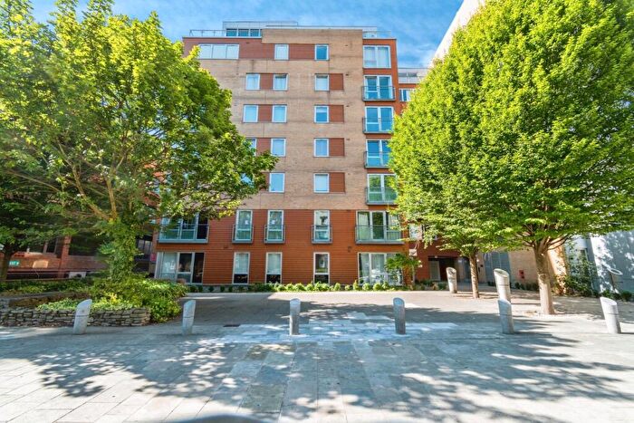 1 Bedroom Flat For Sale In Briton Street, Southampton, Hampshire, SO14