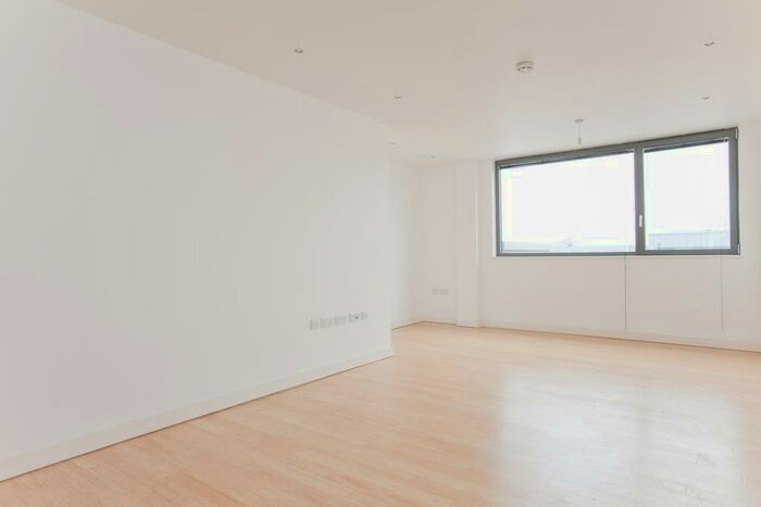 2 Bedroom Flat To Rent In Soda Studios, Kingsland Road, Haggerston, E8
