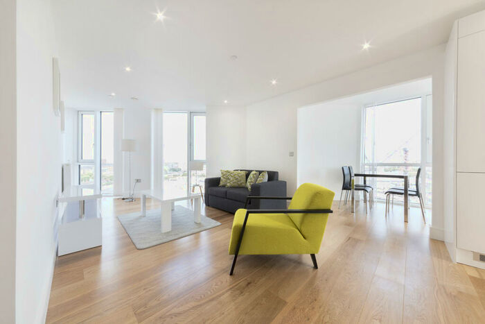 2 Bedroom Apartment To Rent In Sky View Tower, High Street, Stratford, London, E15