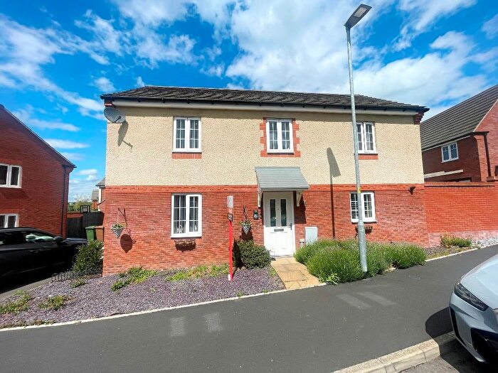 4 Bedroom Detached House For Sale In Crump Way, Evesham, WR11