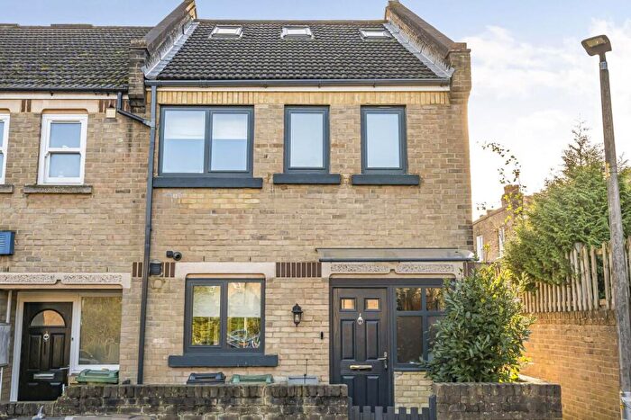 3 Bedroom Semi Detached House For Sale In Champness Close, West Norwood, London, SE27