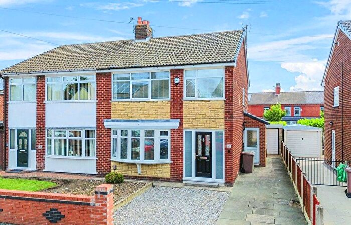 3 Bedroom Semi-Detached House For Sale In Northfield Close, Clock Face, WA9