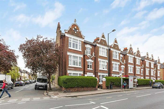1 Bedroom Flat To Rent In Cowley Mansions, Mortlake, SW14