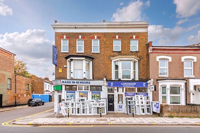 2 Bedroom Flat To Rent In Lordship Lane, N17