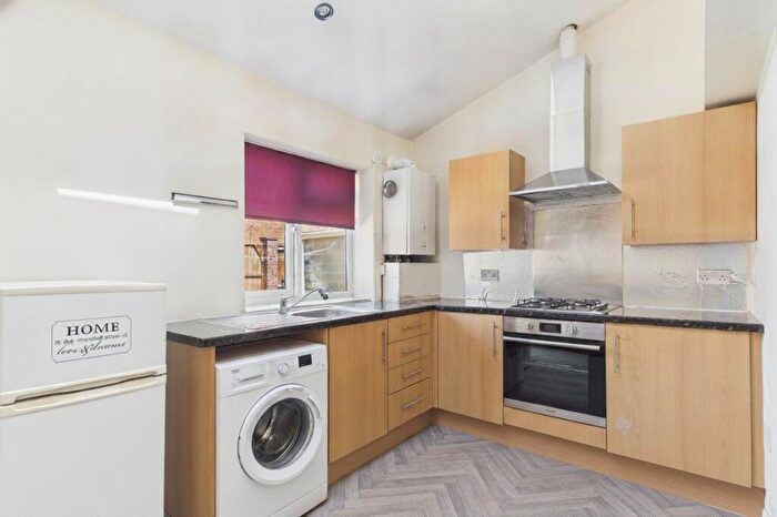 1 Bedroom Maisonette To Rent In Lexington Avenue, Maidenhead, Berkshire, SL6