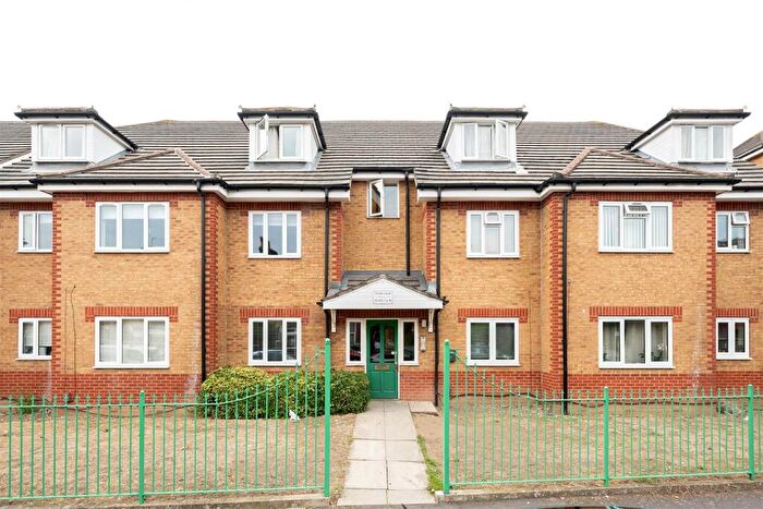 1 Bedroom Apartment For Sale In Westbury Road, Walthamstow, E17