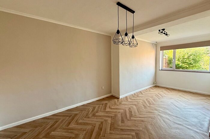 3 Bedroom Semi-Detached House To Rent In Ashby Rise, Great Glen, LE8