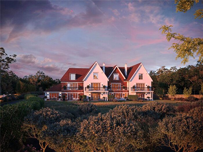 4 Bedroom Terraced House For Sale In Barton Common Road, New Milton, Hampshire, BH25