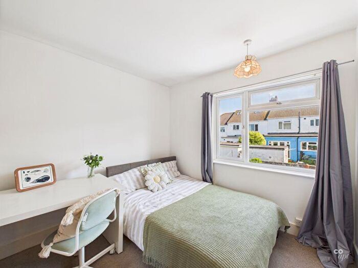 5 Bedroom House Of Multiple Occupation To Rent In Crayford Road, Brighton, BN2