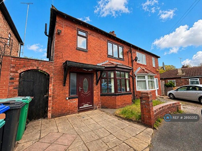 3 Bedroom Semi Detached House To Rent In Southbrook Avenue, Manchester, M8