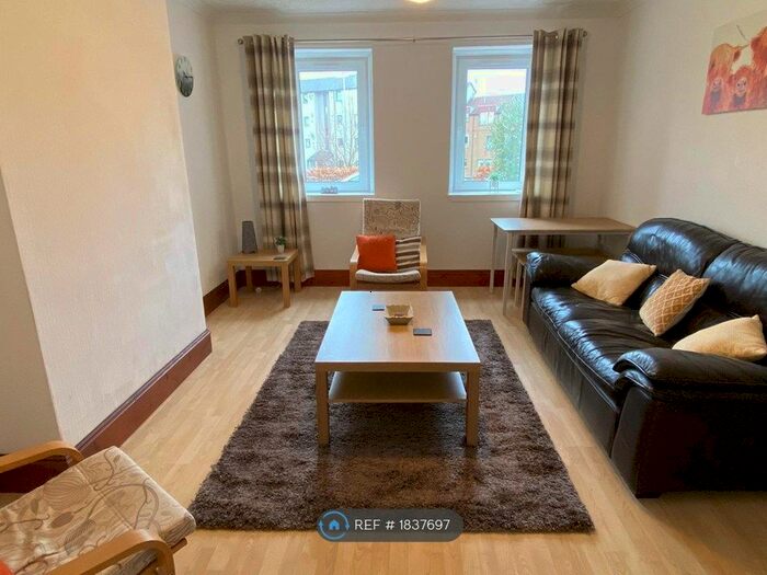 3 Bedroom Flat To Rent In South Anderson Drive, Aberdeen, AB10