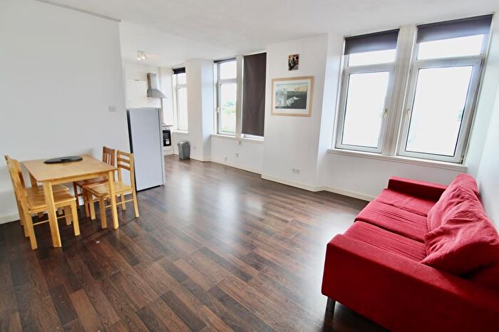 2 Bedroom Flat To Rent In Menzies Road, Torry, Aberdeen, AB11