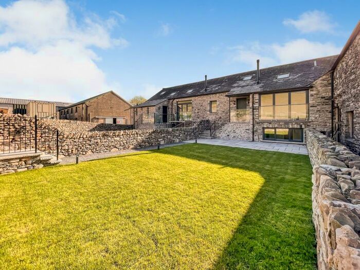 3 Bedroom Barn Conversion For Sale In Stainton, Kendal, LA8