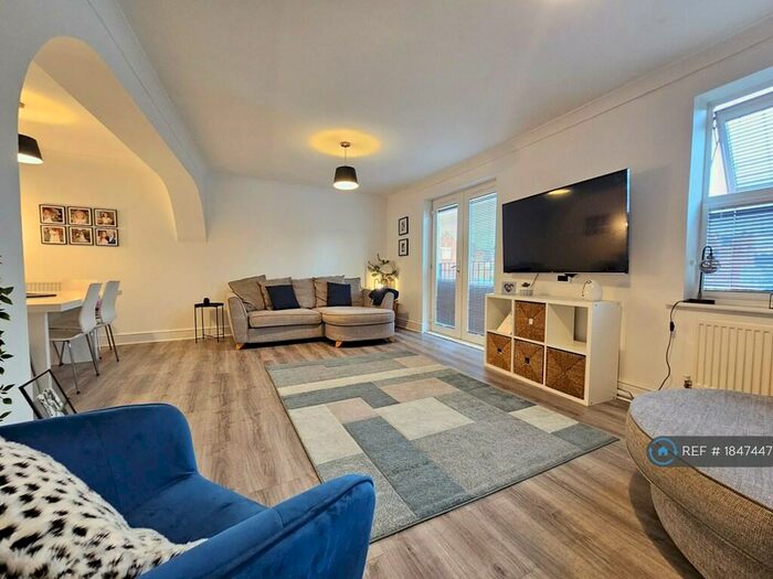 4 Bedroom Terraced House To Rent In Pinewood Place, Dartford, DA2